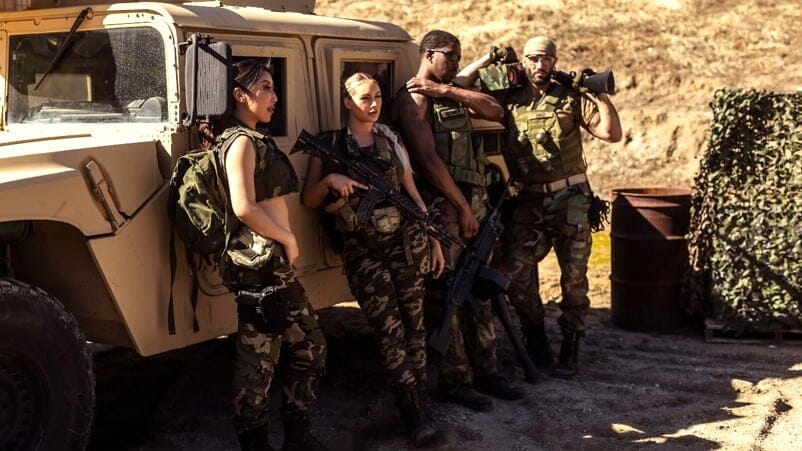 Sniper Carl Dreamy fucks Maggie Tombs while Renee Lockett sucks Jimmy Zipper outdoors